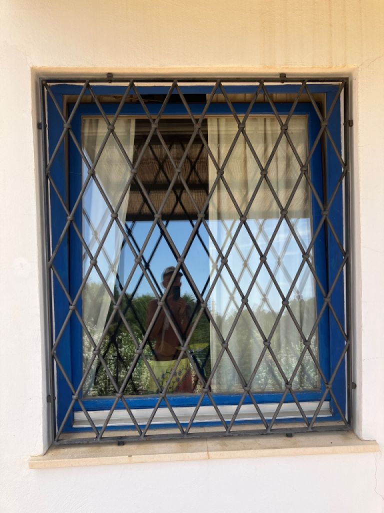 Metal grilles for windows and doors