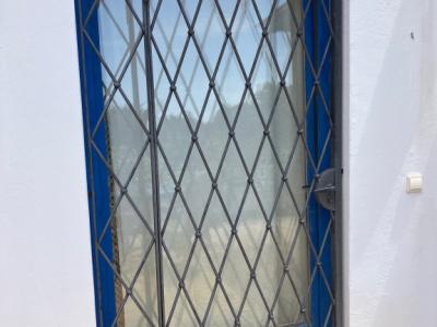 Metal grilles for windows and doors