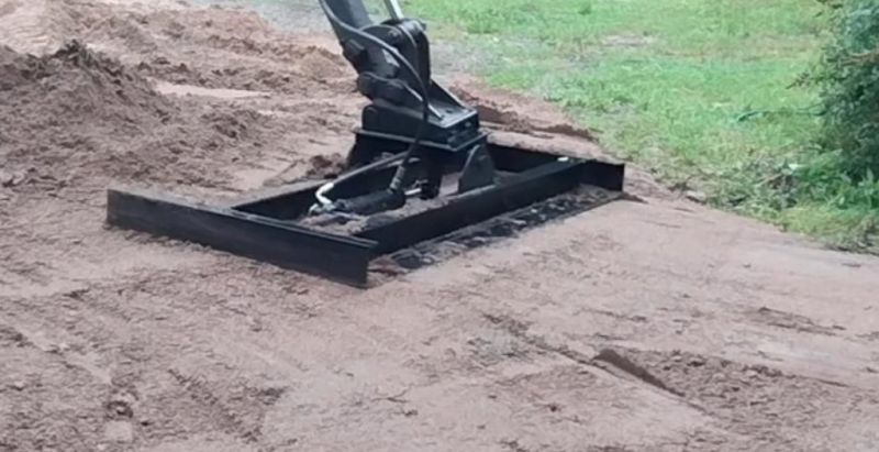 Mini excavator # Telescopic loader & trailer - Rental