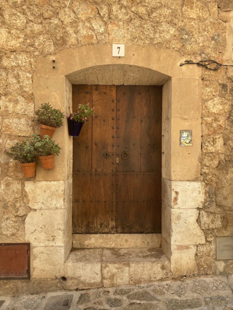 Mister Doubtfire, the 007 for your wishes