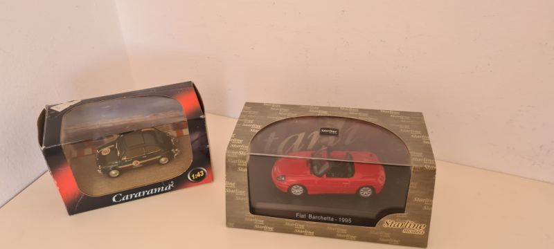 Modellautos abzugeben