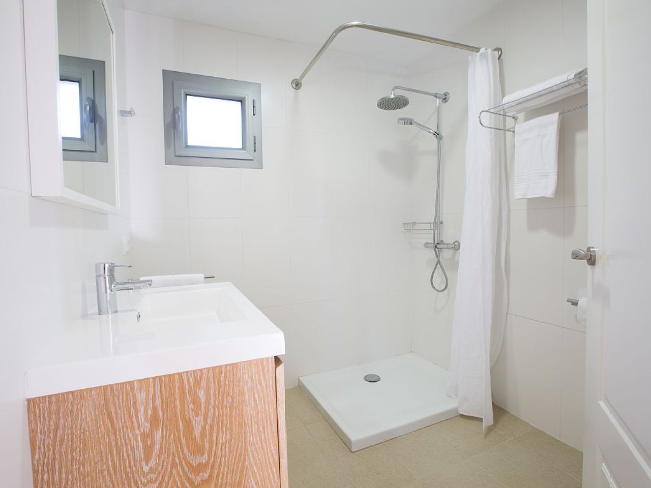 Moderne Doppelhaushälfte in Porto Cristo