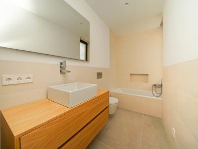 Moderne Doppelhaushälfte in zweiter Linie Puerto Alcudia