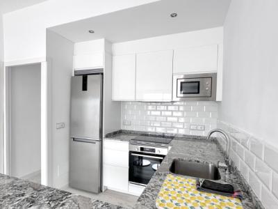 Moderne helle Dachgeschosswohnung in S´Illot