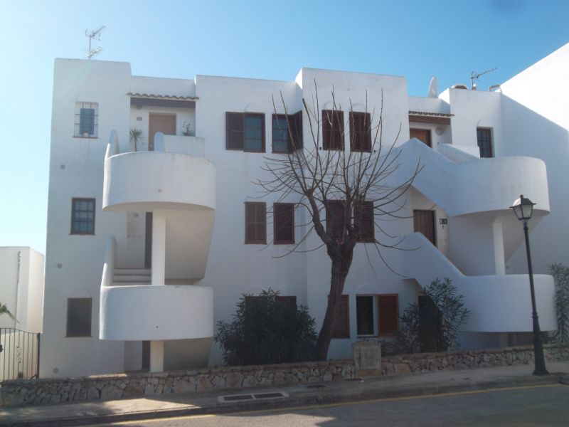 Moderne und helle Erdgeschosswohnung mit Gemeinschaftspool in Cala Dor -- AP 33 VK