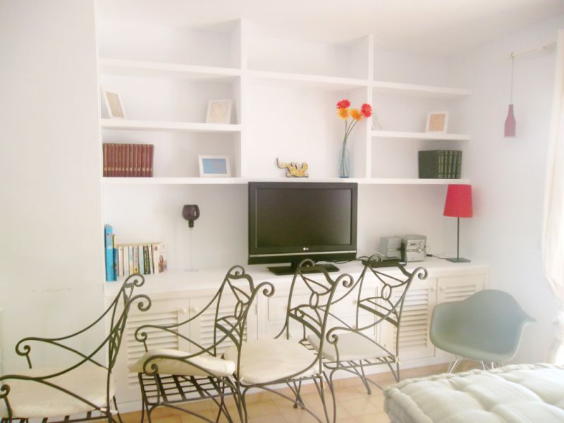 Moderne und helle Erdgeschosswohnung mit Gemeinschaftspool in Cala Dor -- AP 33 VK