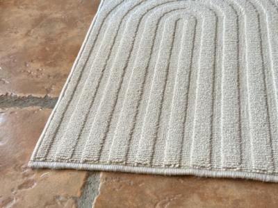Modern Rug in Cream – unused