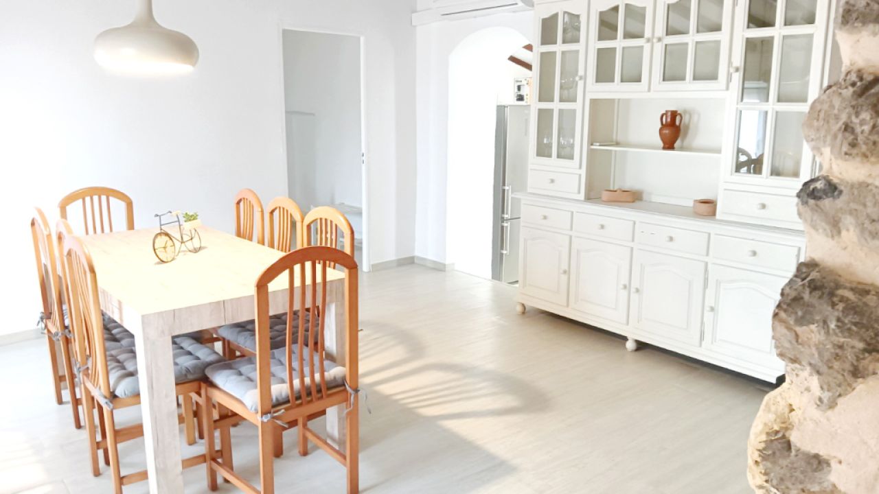 Modernes Apartment mit Pool und NK inklusive bei Arta --- AP 248