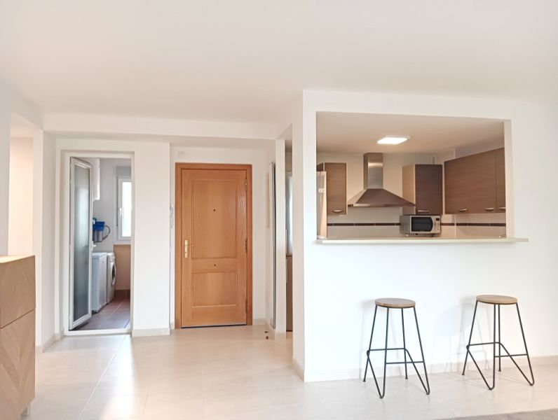 Modernes Apartment mit TIefgarage, Balkon in ruhiger Lage von Cala LLombards -- AP 420