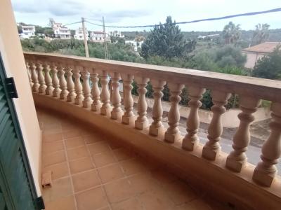 Modernes und unmöbliertes Apartment mit Teilmeerblick in Porto Petro -- AP 222