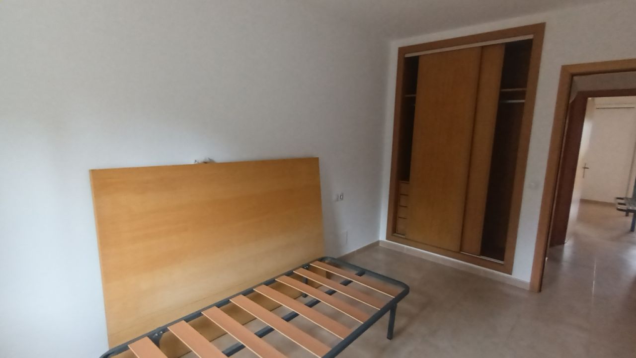 Modernes und unmöbliertes Apartment mit Teilmeerblick in Porto Petro -- AP 222