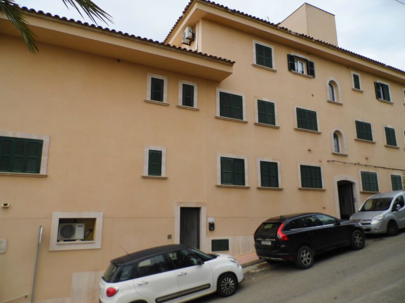 Modernes und unmöbliertes Apartment mit Teilmeerblick in Porto Petro -- AP 222