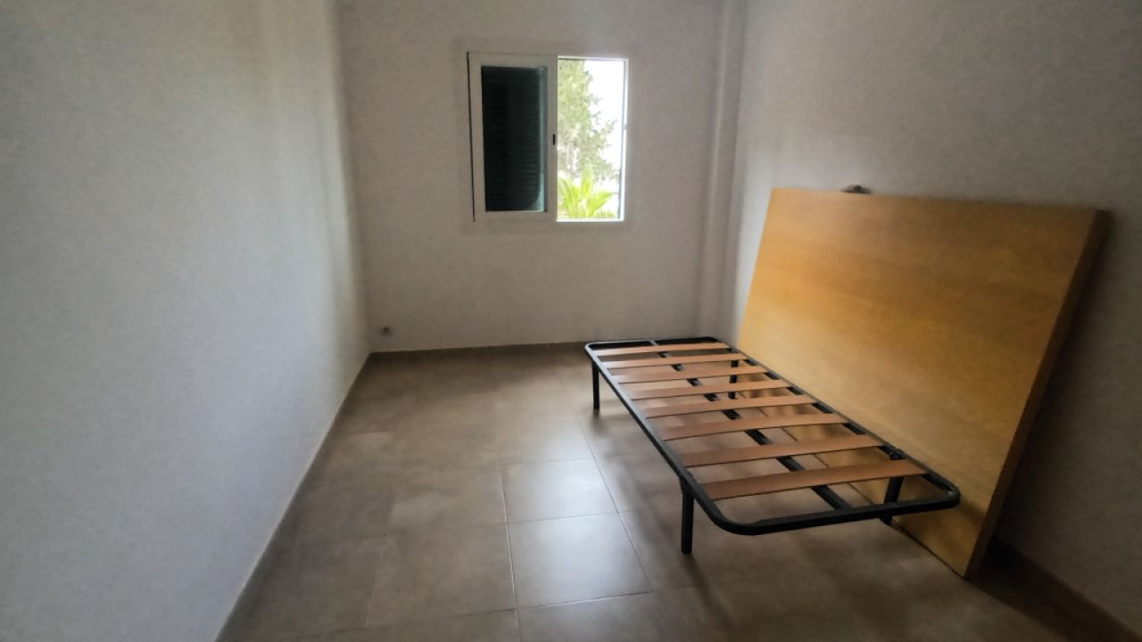 Modernes und unmöbliertes Apartment mit Teilmeerblick in Porto Petro -- AP 222