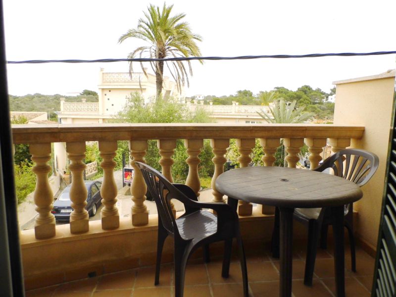 Modernes und unmöbliertes Apartment mit Teilmeerblick in Porto Petro -- AP 222