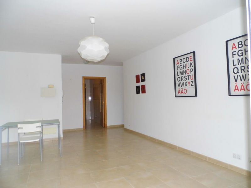 Modernes und unmöbliertes Apartment mit Teilmeerblick in Porto Petro -- AP 222