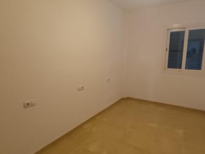 Modernes und unmöbliertes Apartment mit Teilmeerblick in Porto Petro -- AP 222