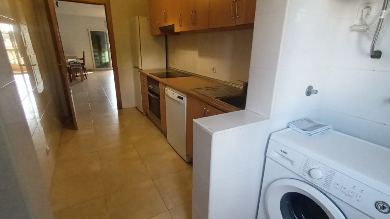 Modernes und unmöbliertes Apartment mit Teilmeerblick in Porto Petro -- AP 222