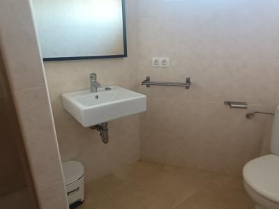 Modernes und unmöbliertes Apartment mit Teilmeerblick in Porto Petro -- AP 222