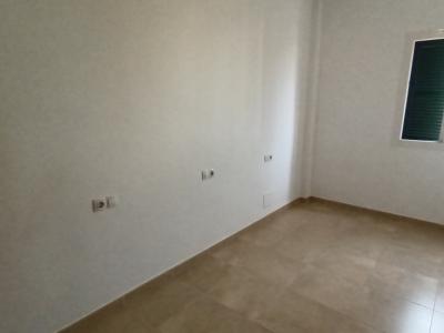 Modernes und unmöbliertes Apartment mit Teilmeerblick in Porto Petro -- AP 222