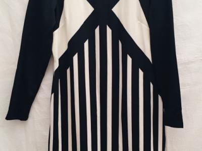 Modisches Kleiderpack ca. 150 Teile, Groesse M/L/XL/XXL, witziger Modeschmuck, Schuhe, Taschen,