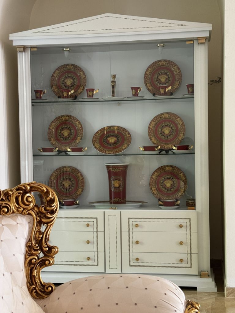 Möbel im Glöökler Stil