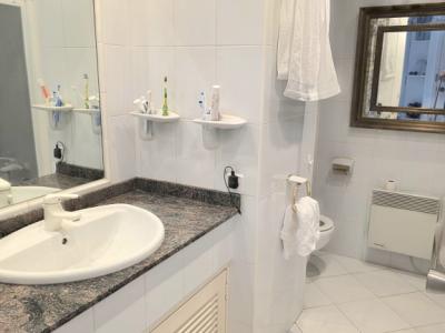 Furnished apartment with sea view available immediately.