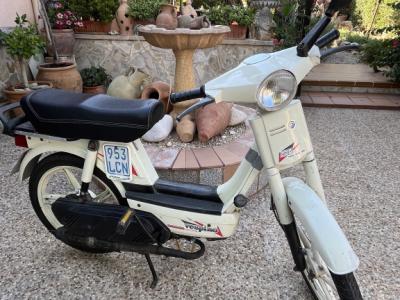 Moto Vespa, SA