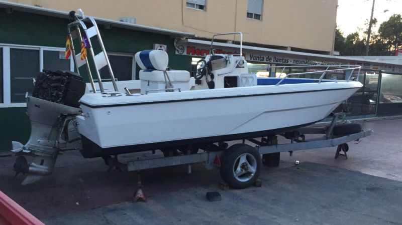 Motorboot GLASTON Boot 5, 90x210 Motor Honda 115CV 4-Takt Einspritzung. Fahrt sehr gut