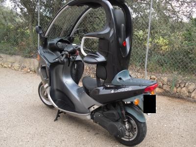 Motorradfahren ohne Helm BMW C1