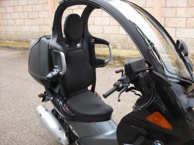 Motorradfahren ohne Helm BMW C1