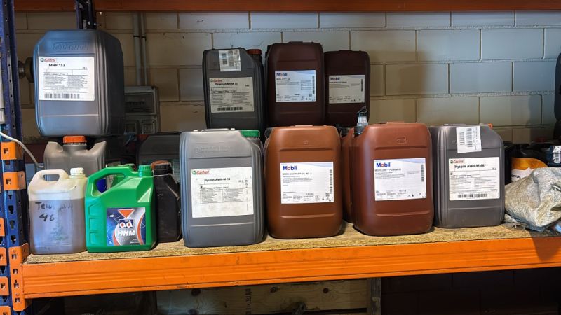 Engine stand (SEALY) & other items