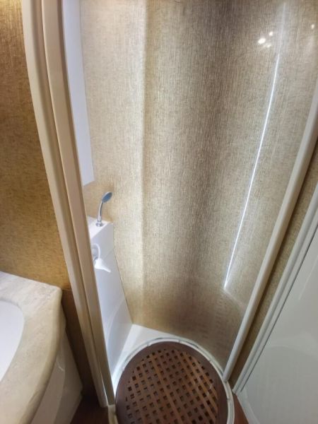 Yate a motor Lancha a motor Lancha a motor Pershing 54 Intercambio con el barco inmobiliario yate co