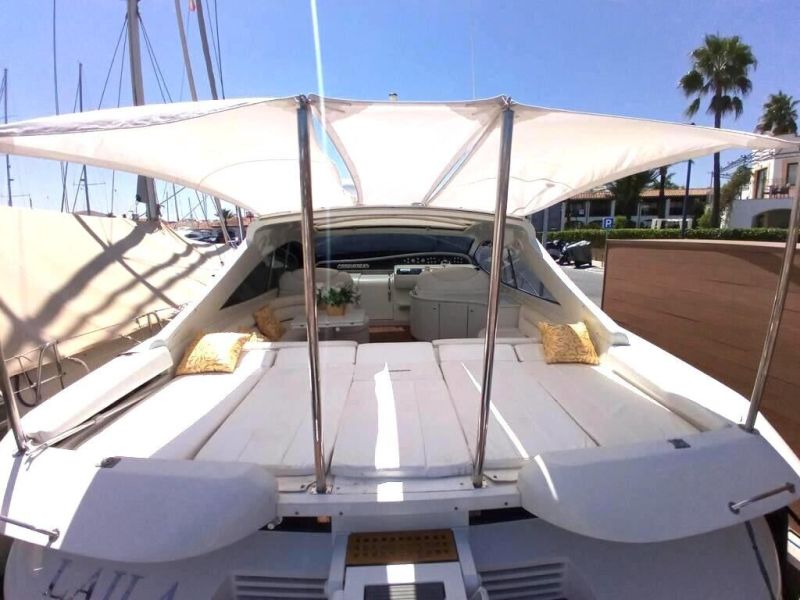 Yate a motor Lancha a motor Lancha a motor Pershing 54 Intercambio con el barco inmobiliario yate co