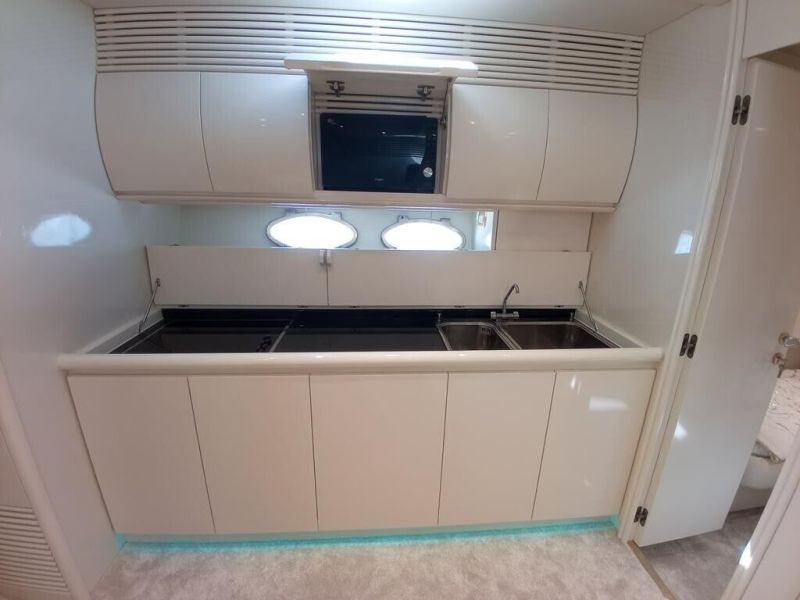 Yate a motor Lancha a motor Lancha a motor Pershing 54 Intercambio con el barco inmobiliario yate co