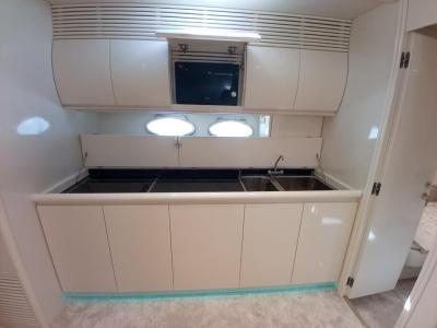 Yate a motor Lancha a motor Lancha a motor Pershing 54 Intercambio con el barco inmobiliario yate co