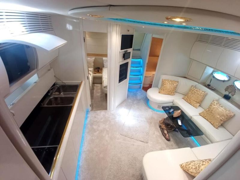 Yate a motor Lancha a motor Lancha a motor Pershing 54 Intercambio con el barco inmobiliario yate co