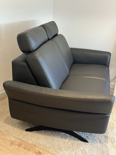 Musterring leather sofa