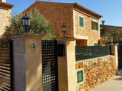 Nachmieter gesucht für ruhiges Haus mit Pool , möbliert, Nähe Palma,  4 SZ, ab Oktober 25, € 2.200