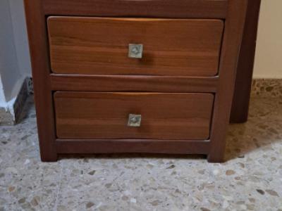 Nachttische und Kopfteil