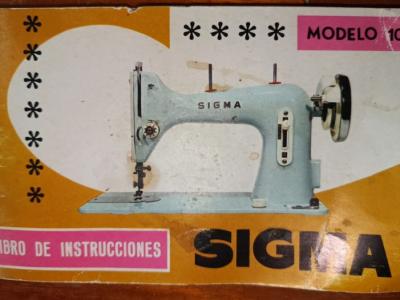 SEWING MACHINE FROM 1970 SIGMA Model 101