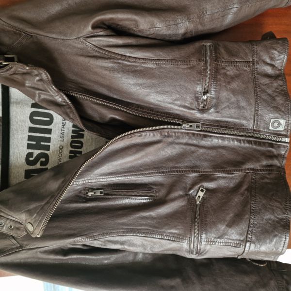 Nagelneue Damen- Lederjacke von OAKWOOD (Zalando), L - XL; aktueller Preis: 195€