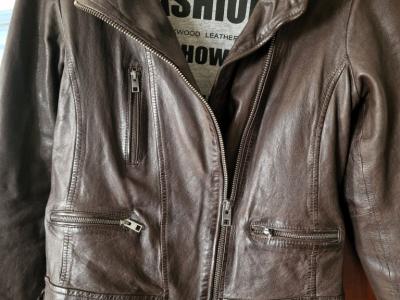 Nagelneue Damen- Lederjacke von OAKWOOD (Zalando), L - XL; aktueller Preis: 195€