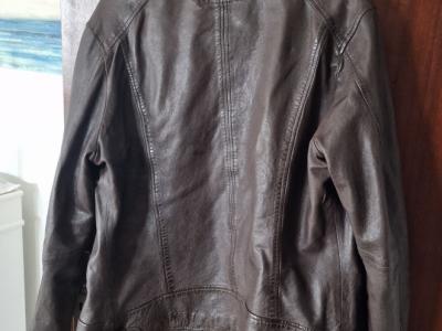 Nagelneue Damen- Lederjacke von OAKWOOD (Zalando), L - XL; aktueller Preis: 195€