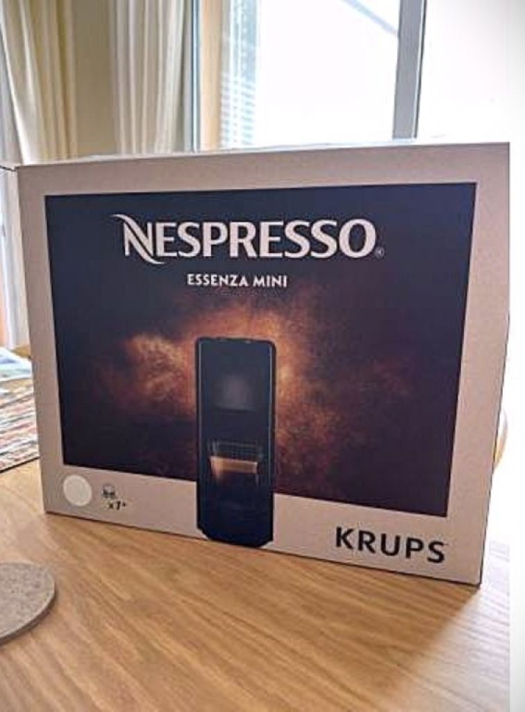 Nespresso Maschine Essenza Mini von Krups neu