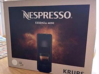 Nespresso Maschine Essenza Mini von Krups neu