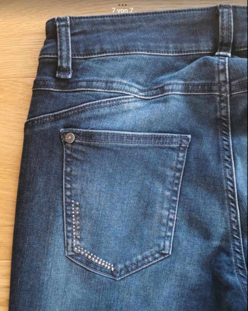 NEU! Edle Jeans von PIERRE CARDIN, Gr. 27/32, Blau NEU!