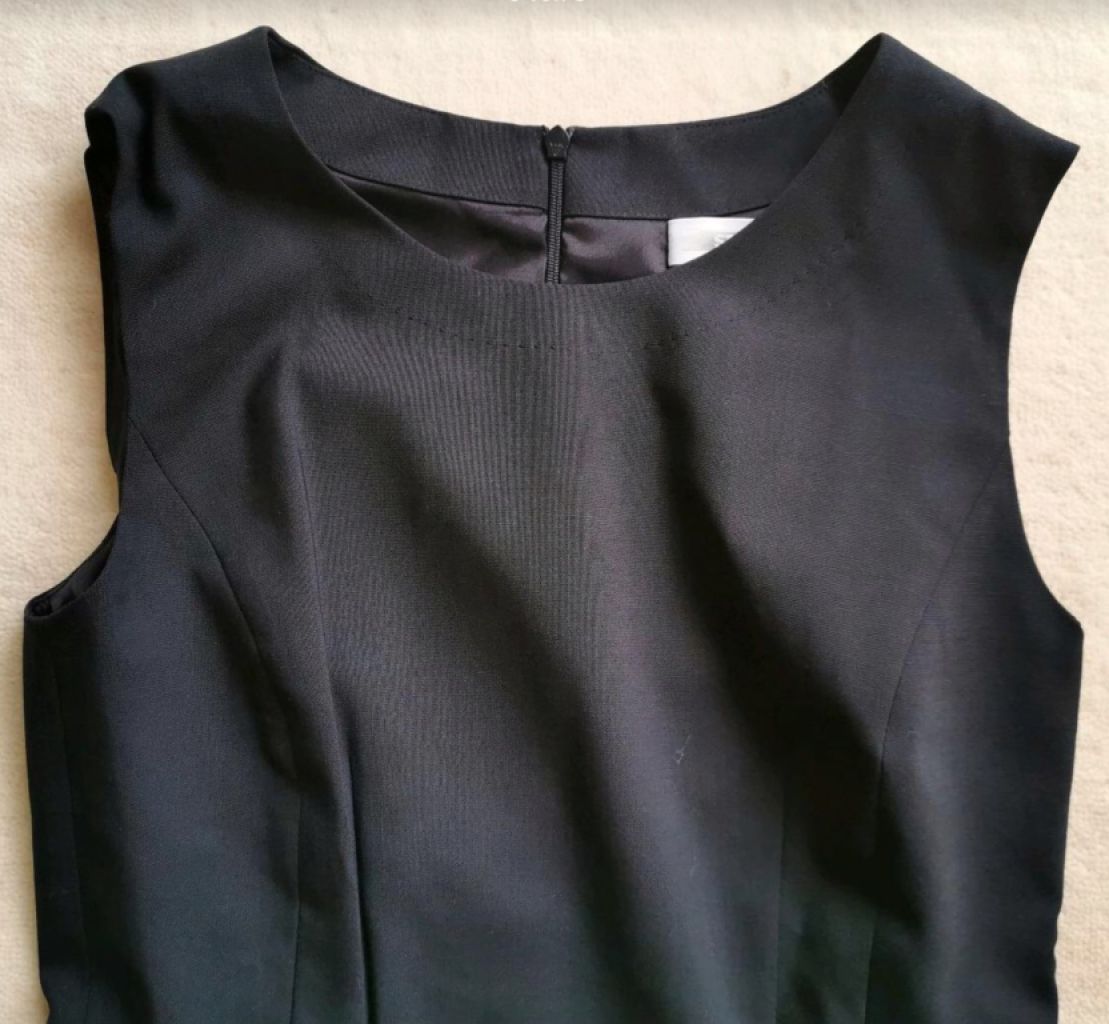 NEU! Edles Etuikleid des Designers“ St.Emile“, Gr.34/36, Schwarz