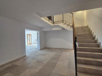 Neu gebaute rustikale Finca mit Blick auf die Serra de Tramuntana – Inca