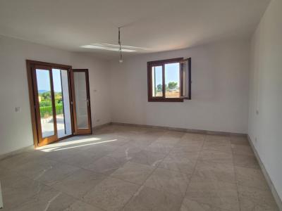 Neu gebaute rustikale Finca mit Blick auf die Serra de Tramuntana – Inca