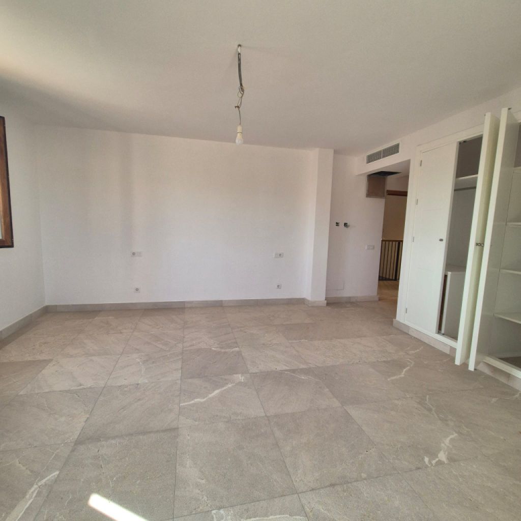 Neu gebaute rustikale Finca mit Blick auf die Serra de Tramuntana – Inca